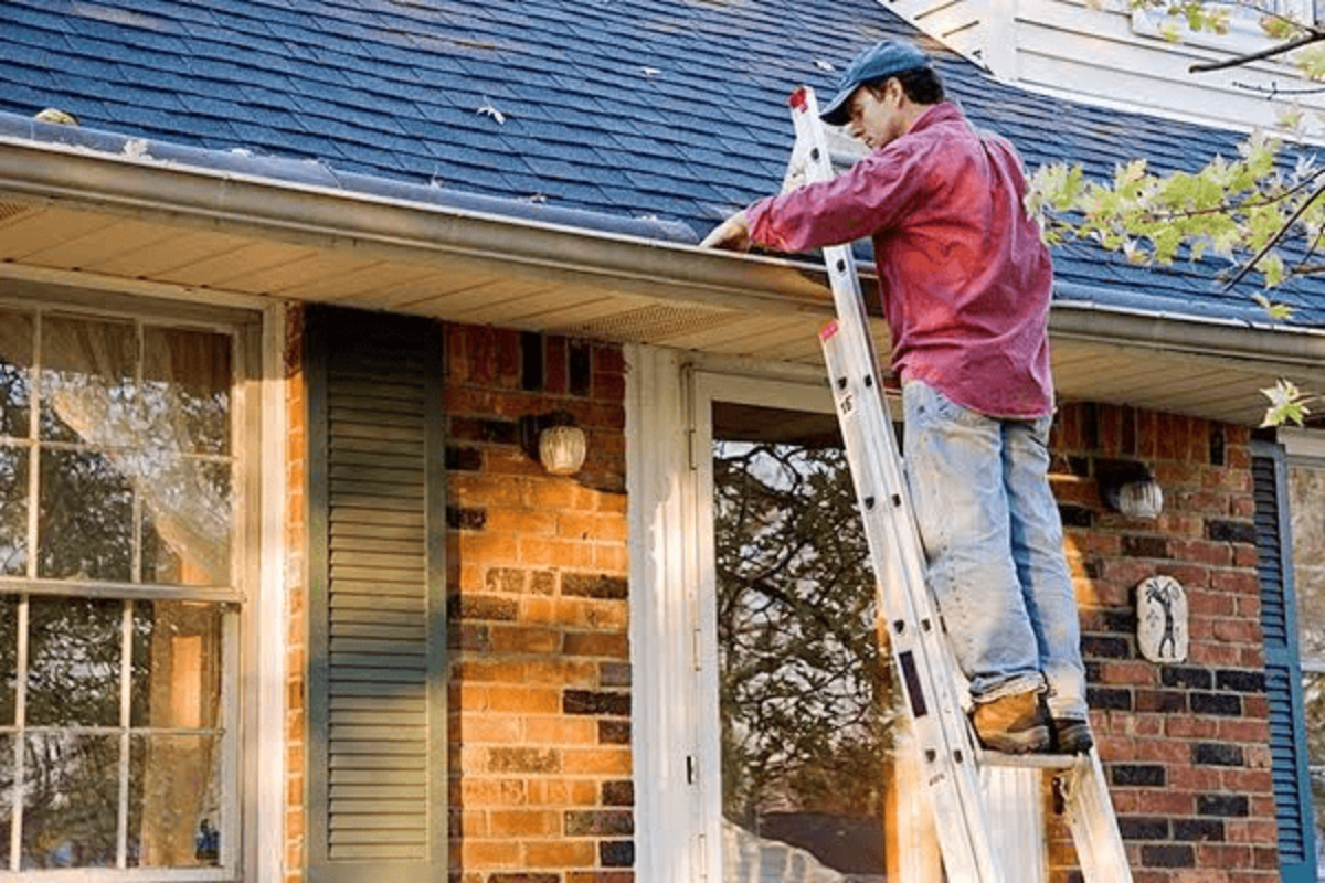 Effective Gutter Cleaning1